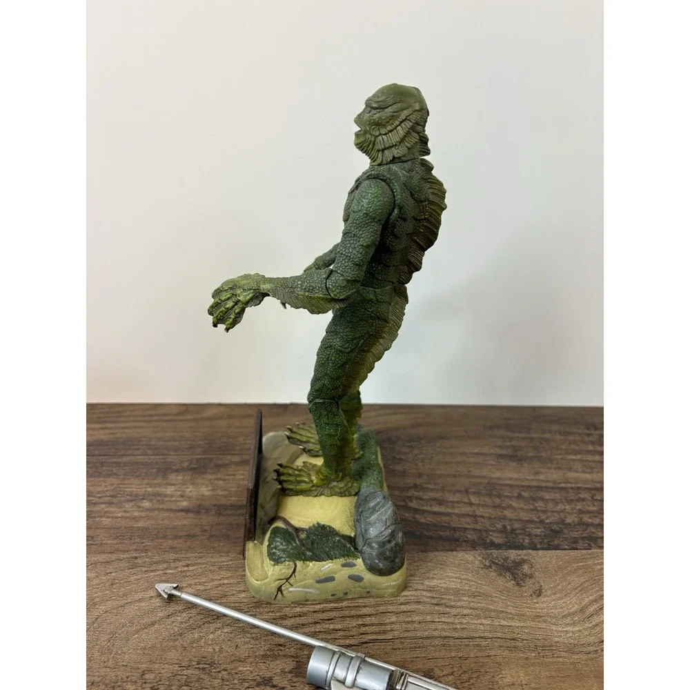 Universal Monsters Creature From The Black Lagoon 8.5